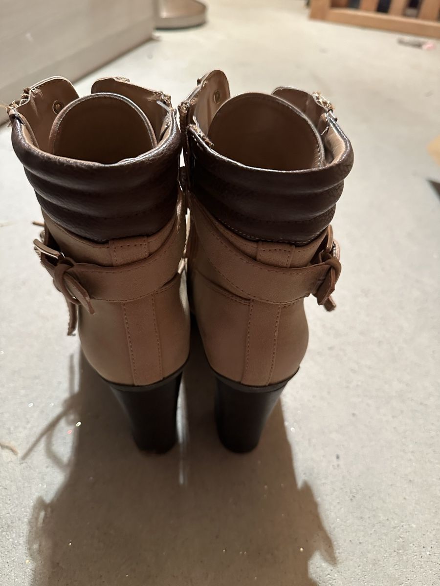 Guess Scarpe da donna: Guess stiefel – Nuovo (secondo la descrizione) da Recherswil venduto da yudy 2