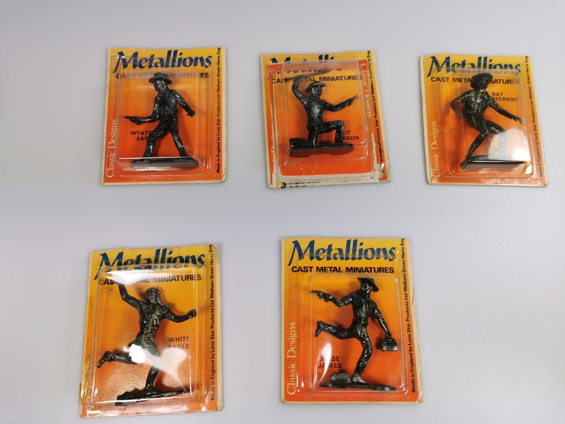 Statuette: Alte Sammelfiguren aus Metall – Usato da Wynau venduto da Zebrafurz
