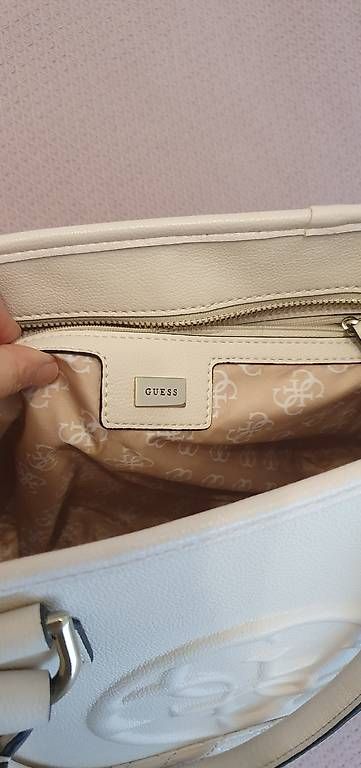 Taschen für Damen: Handtasche Marke Guess Original – Gebraucht aus Langenthal von hab_zw5p 1