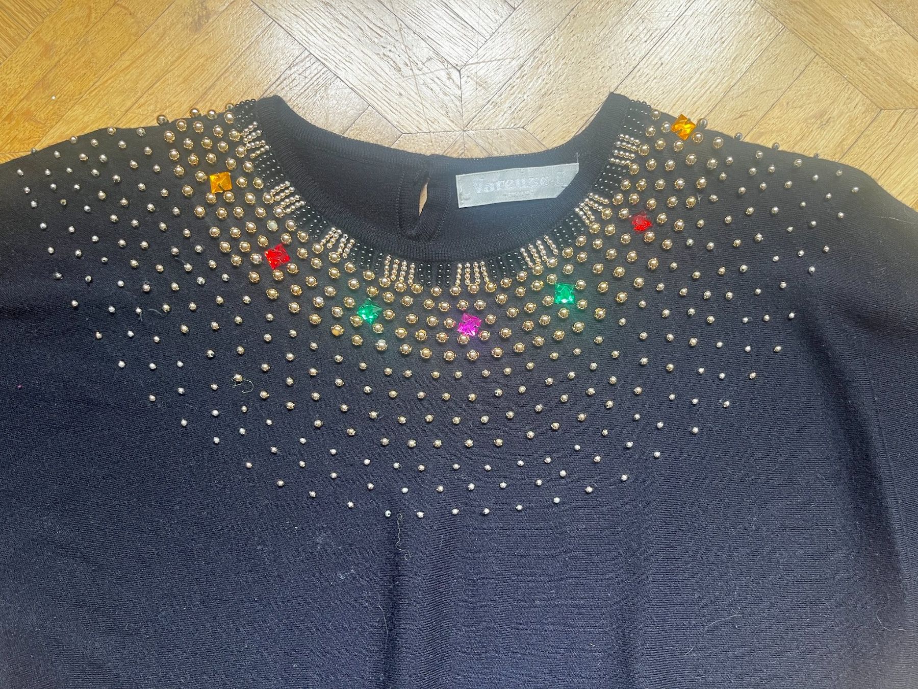 Maglioni & Felpe: Vintage Pullover mit Perlenkragen Gr.S/M – Usato da Zürich venduto da Vreni007 1