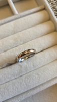 Ring mit Stein bicolor