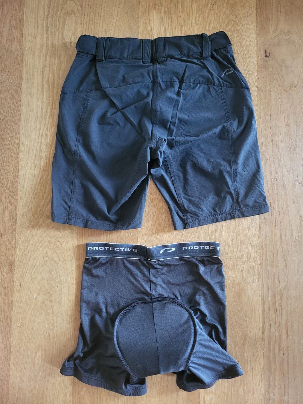 Pantaloni: Protective Bike Shorts mit Innenhose, Gr. S – Usato da Rünenberg venduto da Bille77 3