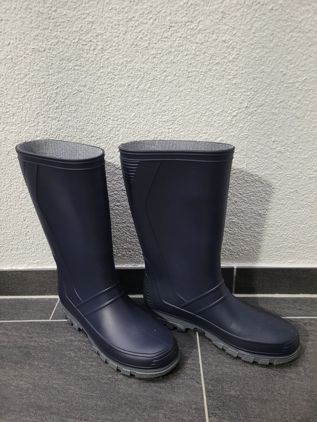 Scarpe da uomo: Gummistiefel, Gr. 37 – Usato da Endingen venduto da Mobbele