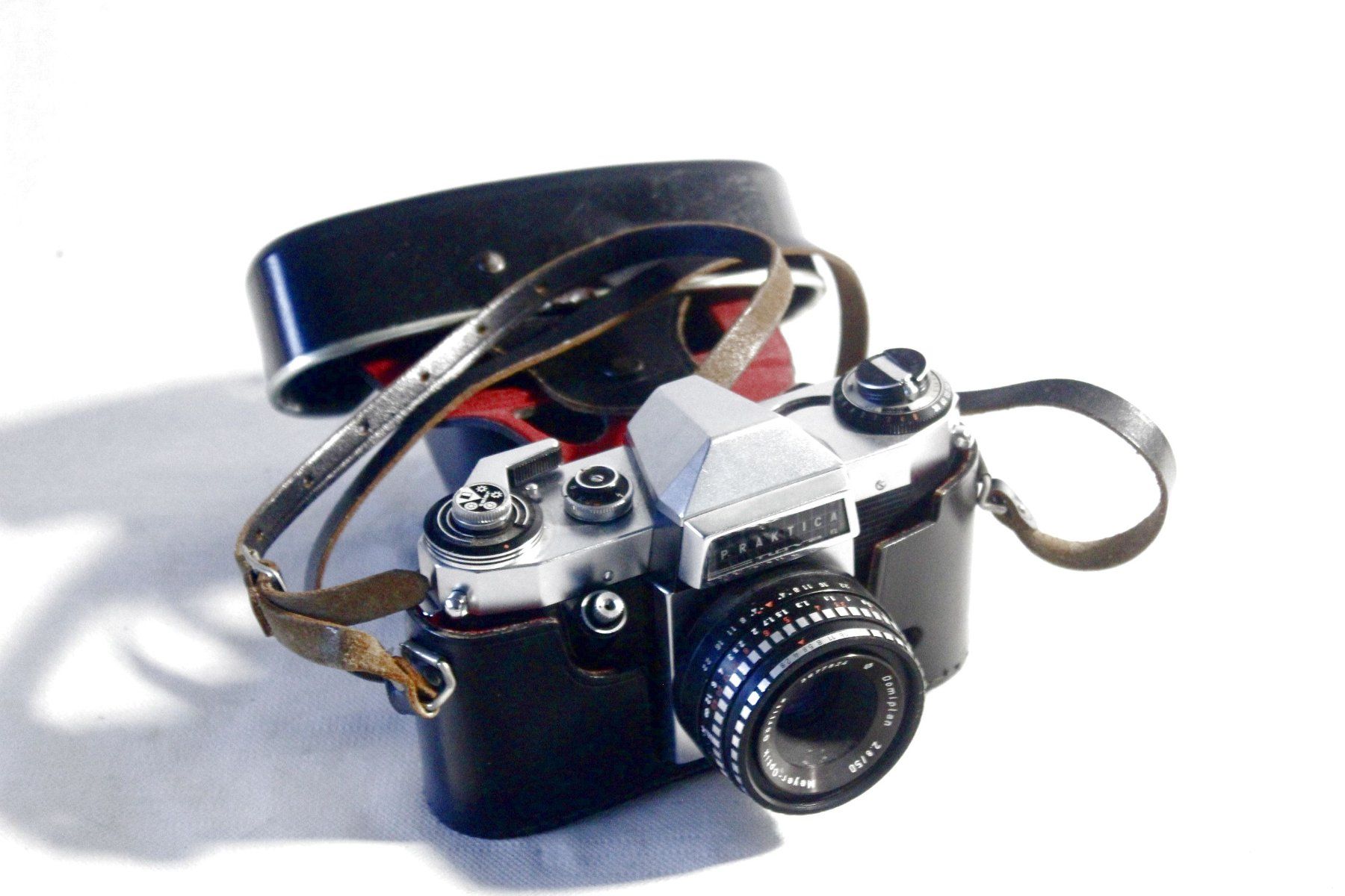 Praktica Fotocamera: PRAKTICA Nova B mit Domiplan 2.8/50 Meyer Optik Görlitz – Usato da Bern venduto da kultiges 9