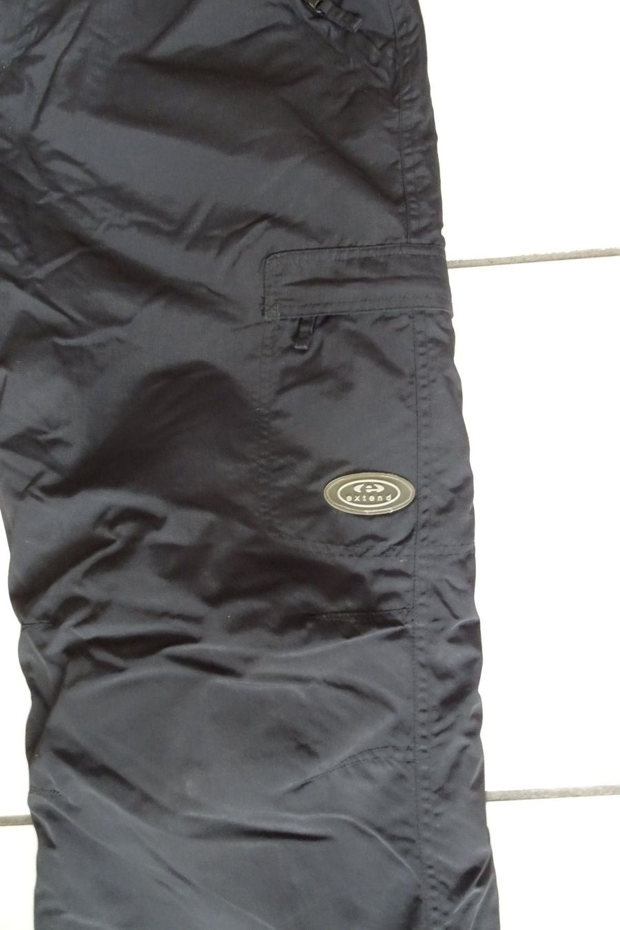 Pantalons: schwarze Skihose Extend Gr. M – D'occasion à Strengelbach par schmetterling20 4