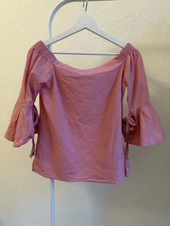 Top rose col bardot manches bouffantes noeuds H&M, t.36/S