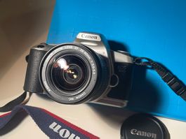 Canon EOS 500 Kamera mit EF Zoom 28-80mm f 3.5-5.6 Objektiv