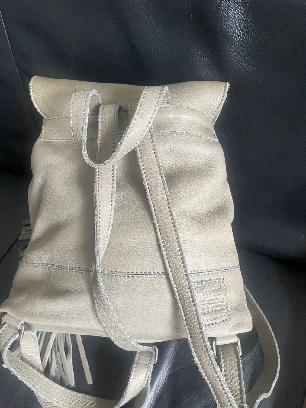 Zaini: Legend  Leder  Rucksack – Usato da Hinterkappelen venduto da simona67 1