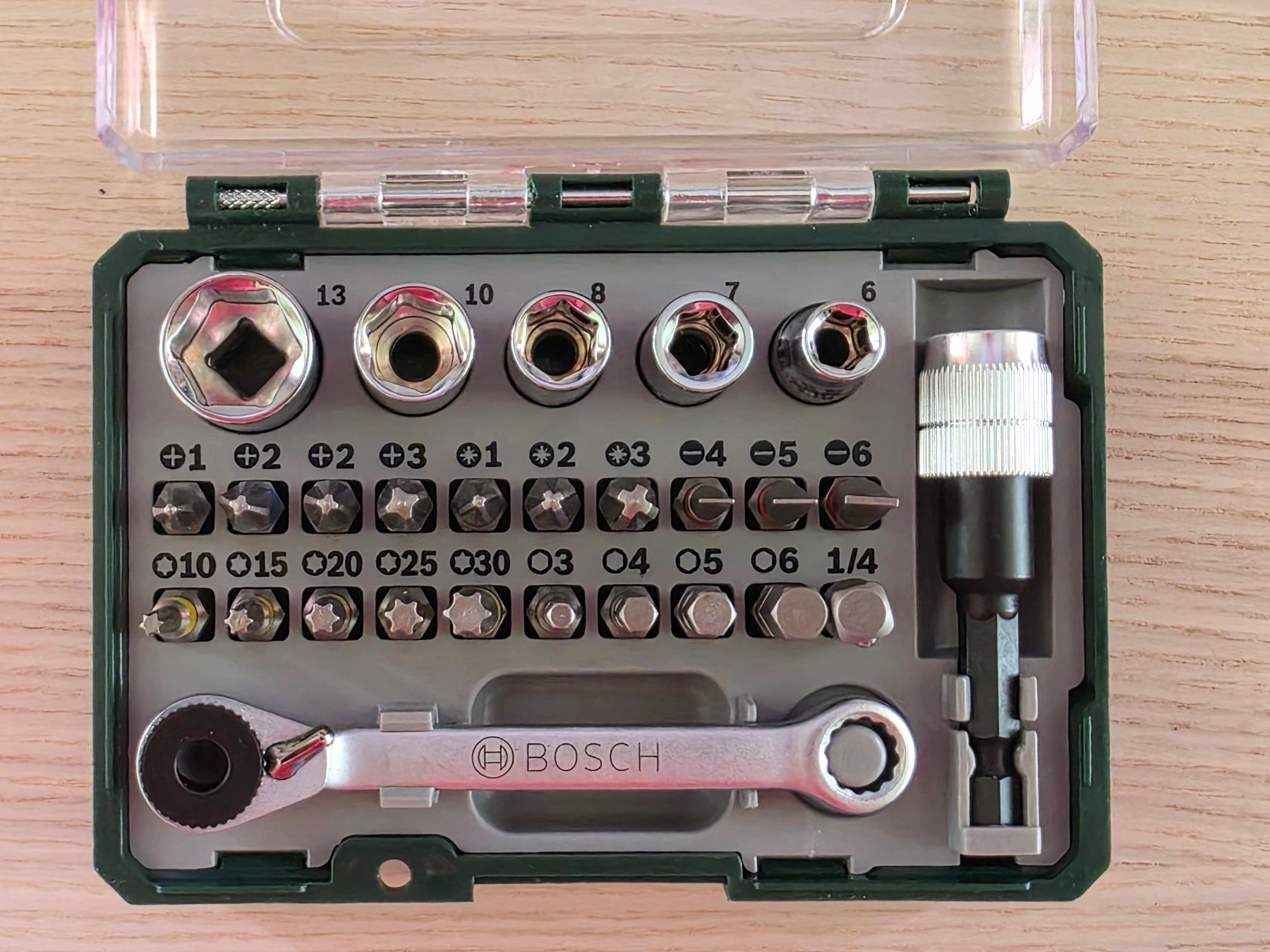 Bosch Tutti gli attrezzi: Neues Bosch Bit / Werkzeug Set  Rätsche – Nuovo e nell'imballaggio originale da Stein SG venduto da nxr_vzv9 1