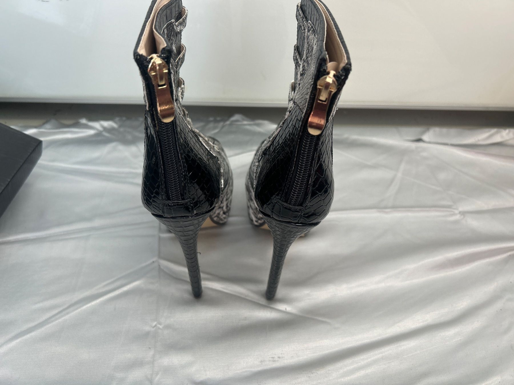 Scarpe da donna: Plateau Platform Heels Stiefelette Gr 37 Neu – Nuovo e nell'imballaggio originale da Regensdorf venduto da Spyke55 2
