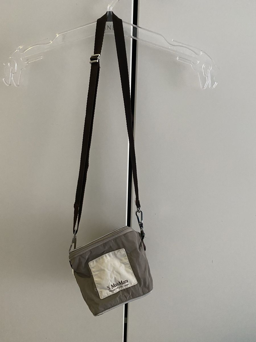 Max Mara Borse da donna: Max Mara The Cube Bag – Usato da Ponte Tresa venduto da La_Vie_En_Rose
