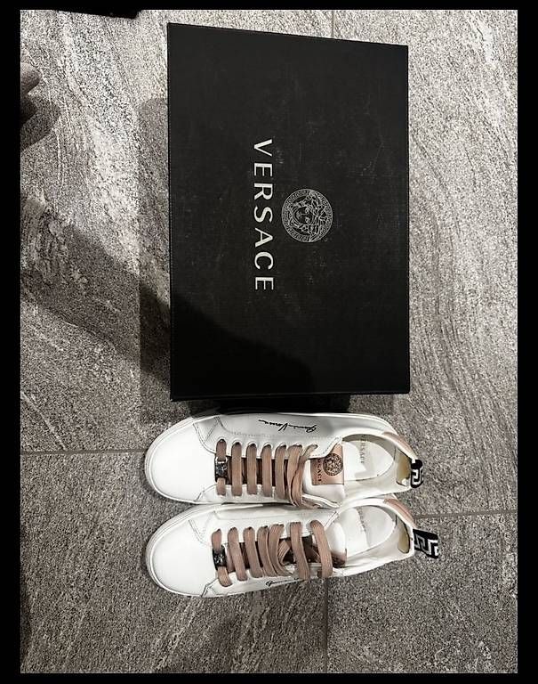 Damenschuhe: Versace Damensneakers, Gr. 39 mit Box – Gebraucht aus Wiesendangen von Aleksad 1