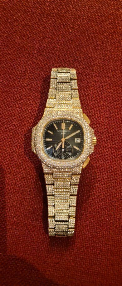 Patek Philippe Orologi: Patek Philippe Nautilus – Usato da Luzern venduto da Womeninred 4