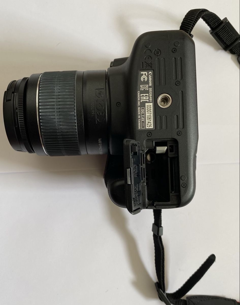 Canon Fotocamera: Canon EOS 1200D Kit mit 2 Objektiven, Tasche, Ladegerät – Usato da Zürich venduto da joyjoy7 2