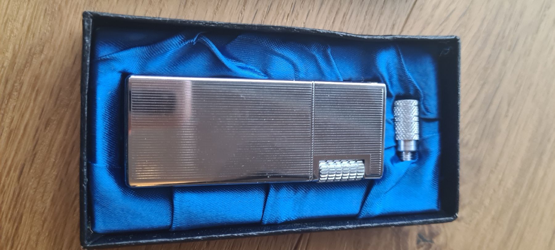 Feuerzeuge: Feuerzeug Metall – Gebraucht aus Tägerwilen von miaK 3