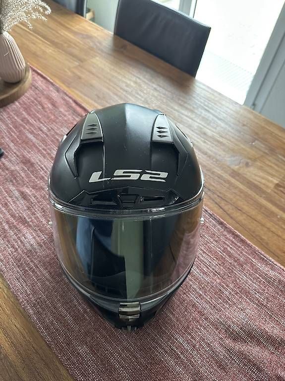 Helme & Visiere: LS2 Motorradhelm – Gebraucht aus Diessbach b. Büren von maeldysli 2