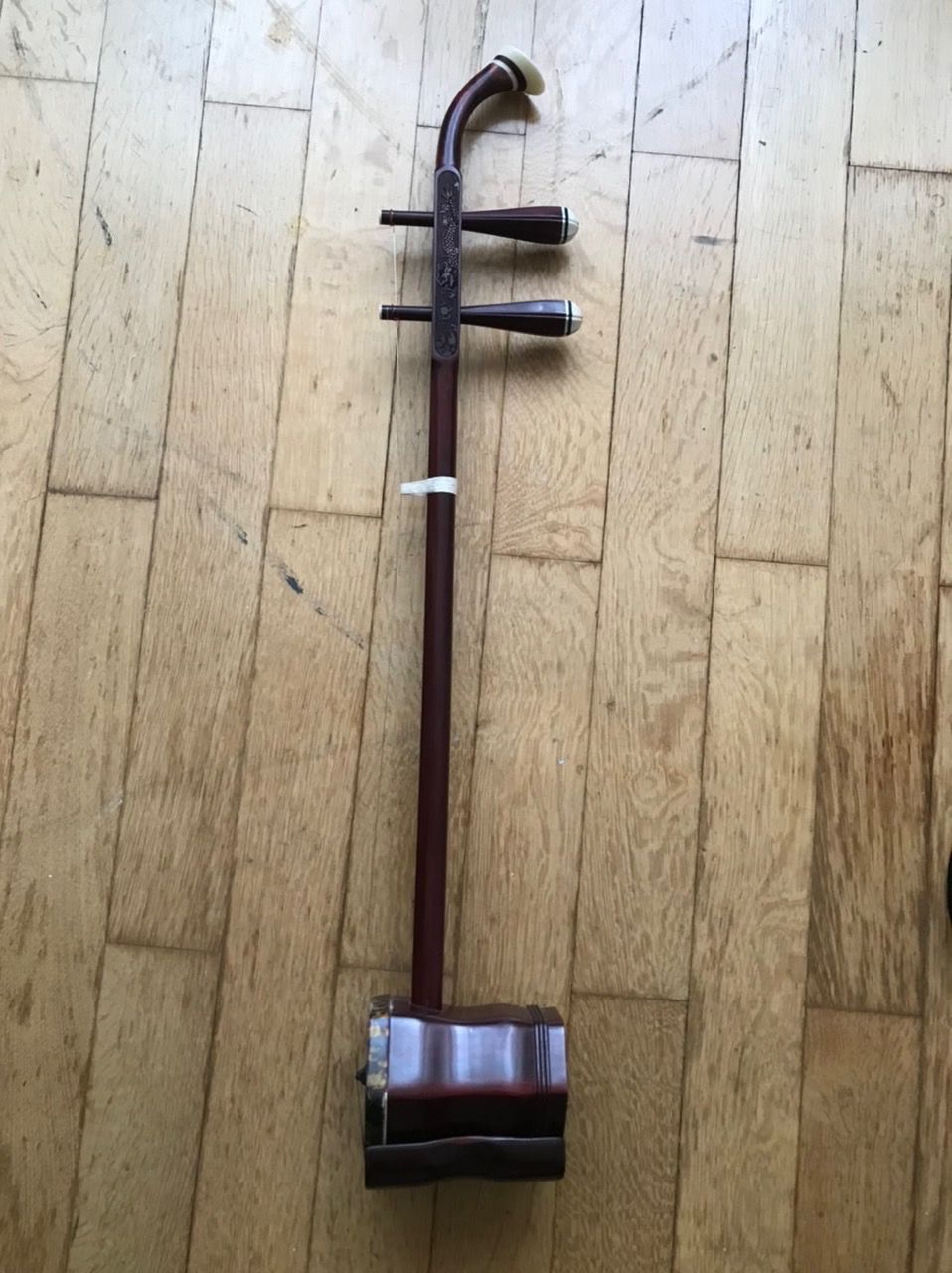 Strumenti musicali: Ehru – Usato da Basel venduto da gutbm1