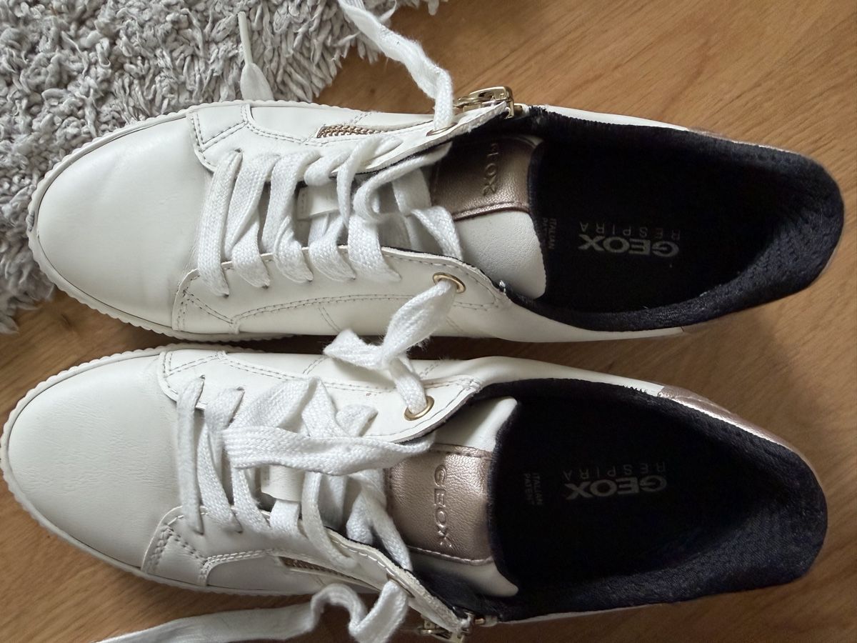 Geox Scarpe da donna: Geox white sneakers size 37 – Nuovo (secondo la descrizione) da Dietikon venduto da jor_hk5p 1