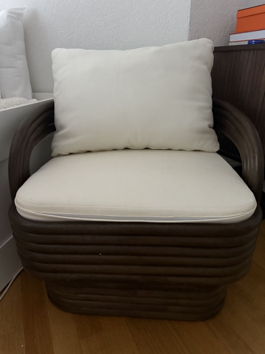 H&M Poltrone: Sessel mit Kissen - – Usato da Zürich venduto da Kluxus