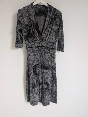 Damen Kleid grau Paisley Grösse XS neu