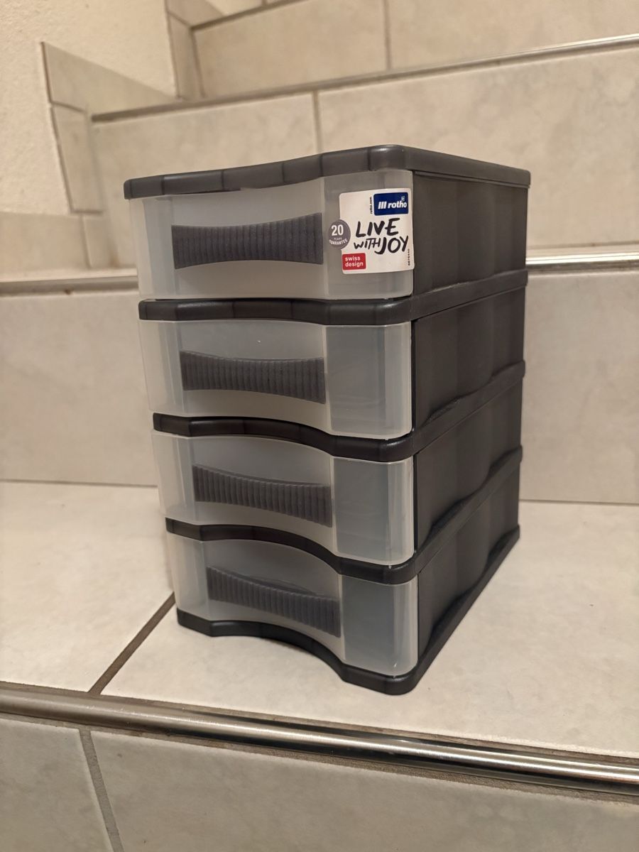 Rotho Contenitori & Simili: Schubladenbox Rotho – Nuovo (secondo la descrizione) da Meilen venduto da Harley.