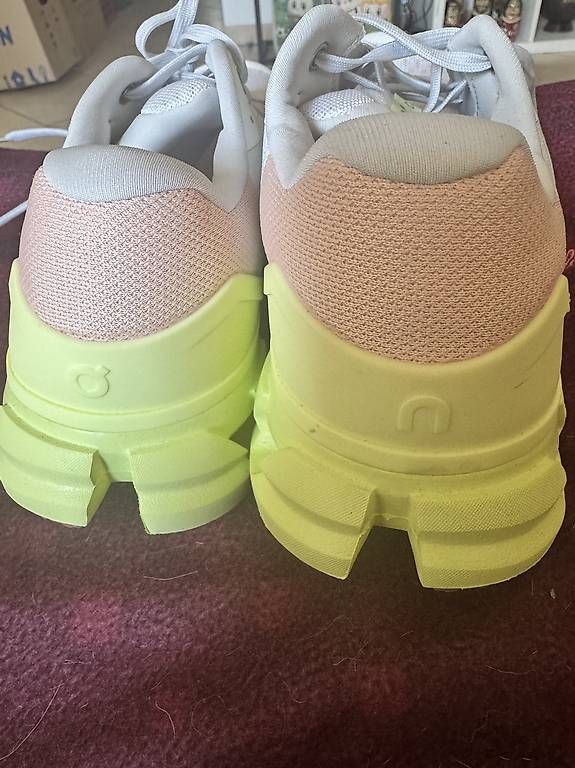 Scarpe da donna: Chaussures On-running Cloudflyer 4 – Nuovo e nell'imballaggio originale da St-Cergue venduto da ste_bjn2 2