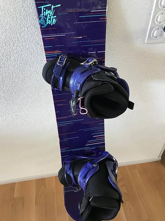Board: Snowboard  K2 FIRST LITE 142 – Usato da Schlieren venduto da jul_yrw7 1