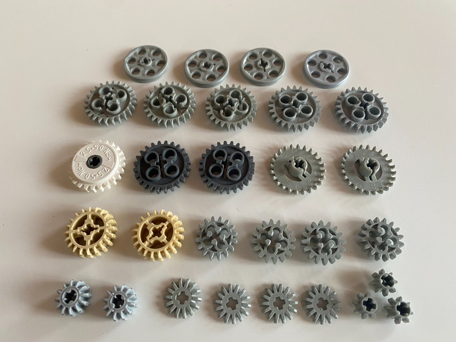Lego Giocattoli: LEGO - DIVERSE - ZAHNRÄDER – Usato da Gelterkinden venduto da ajdt4