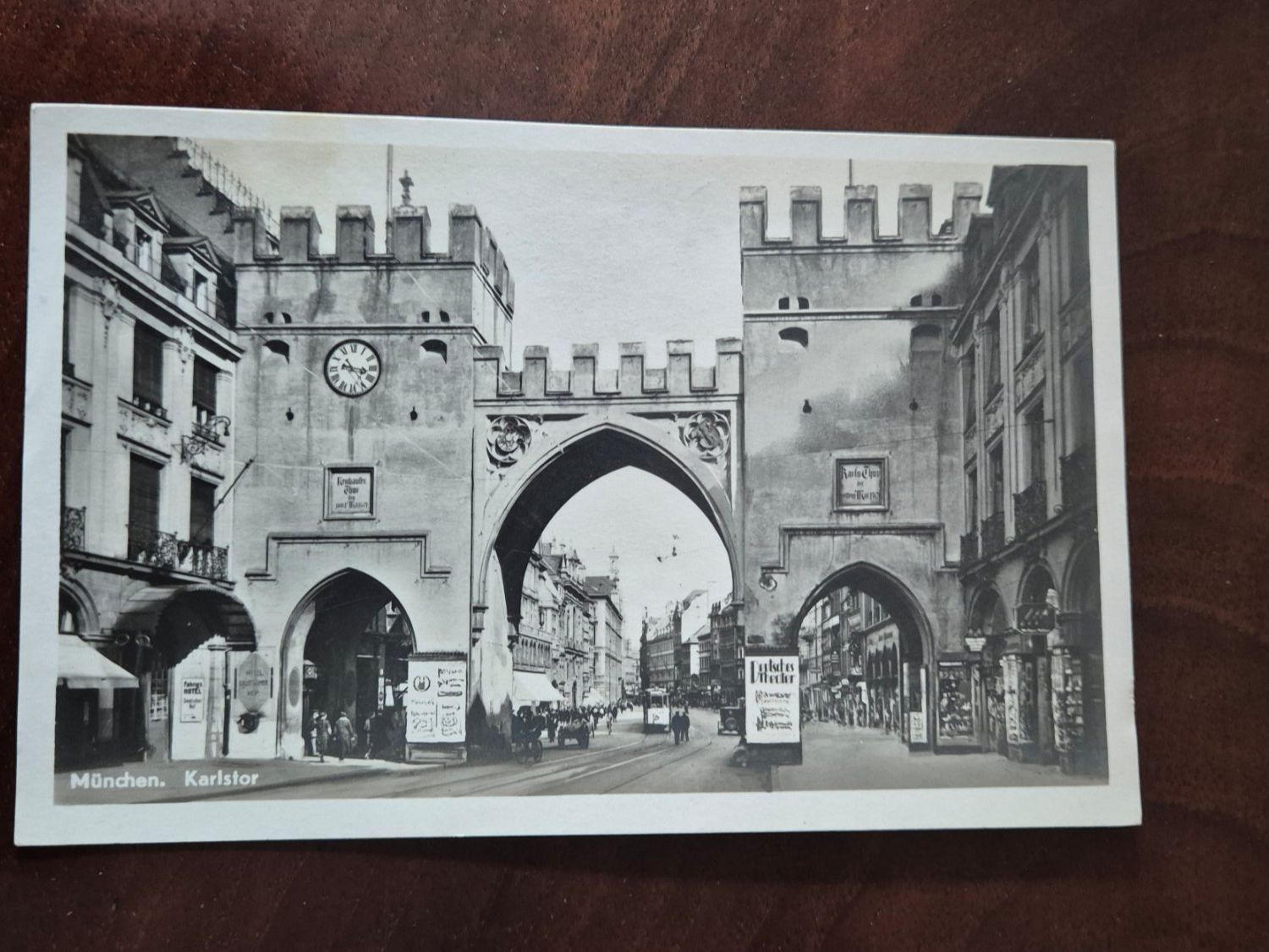 Cartoline postali: Alte Ansichtskarte München Karlstor, gestempelt 1931. – Usato da Riehen venduto da Gatzgi