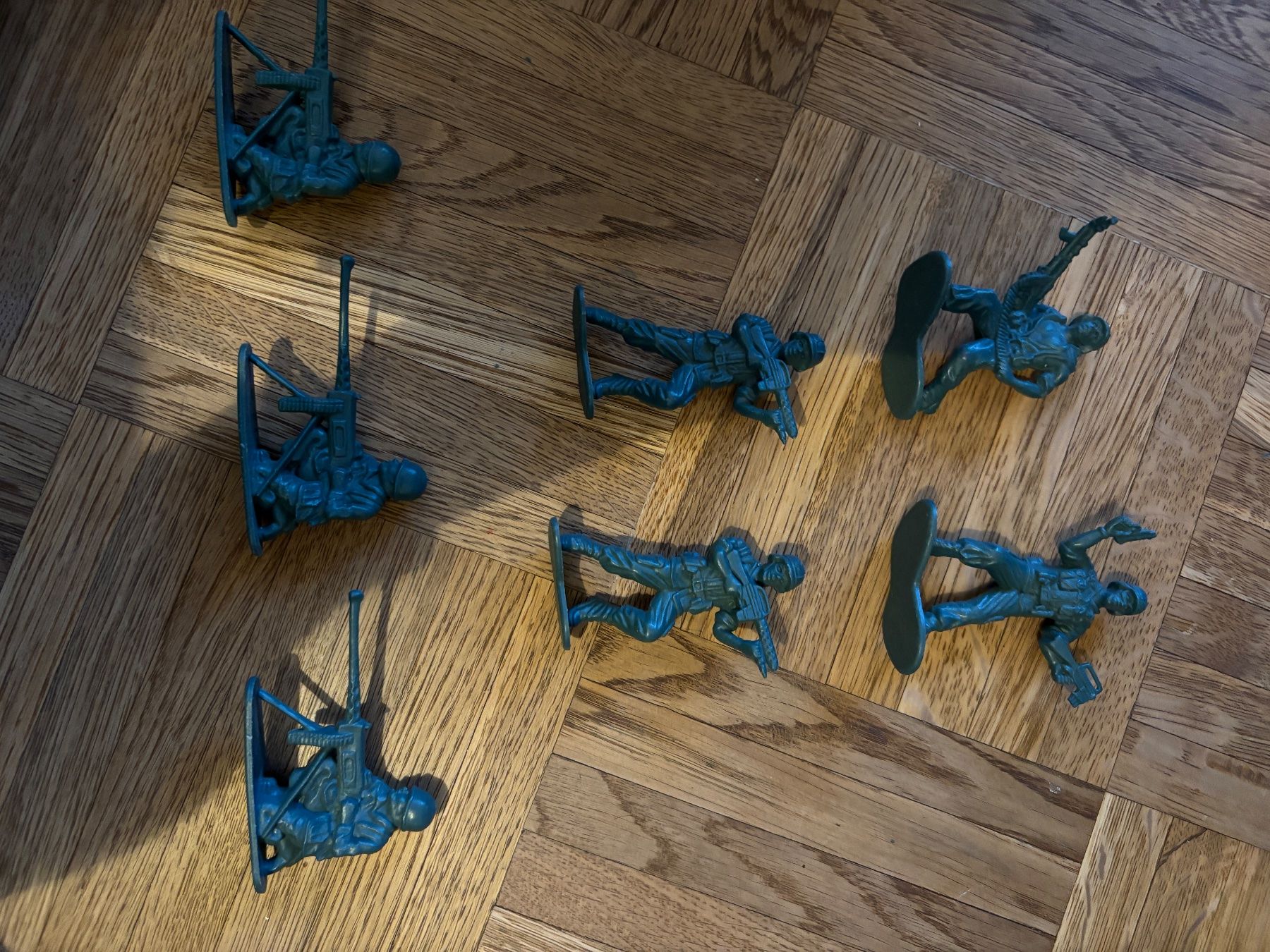 Giocattoli: 7 Plastik-Spielzeugsoldaten – Usato da Tägerwilen venduto da mar_87t5 2