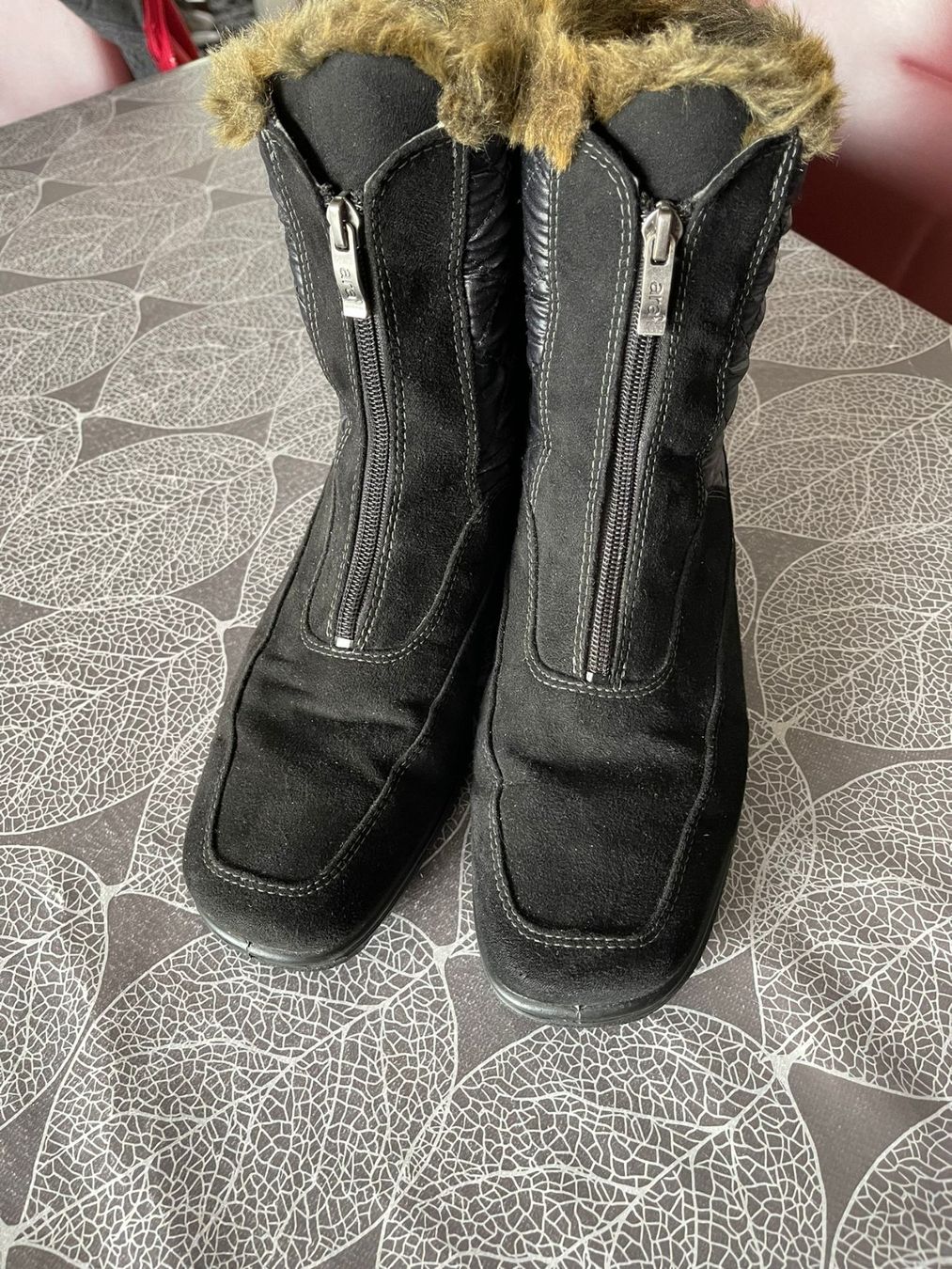 Scarpe da donna: ARA Stiefel Grösse 39 (6) – Usato da Burgdorf venduto da interstellar2