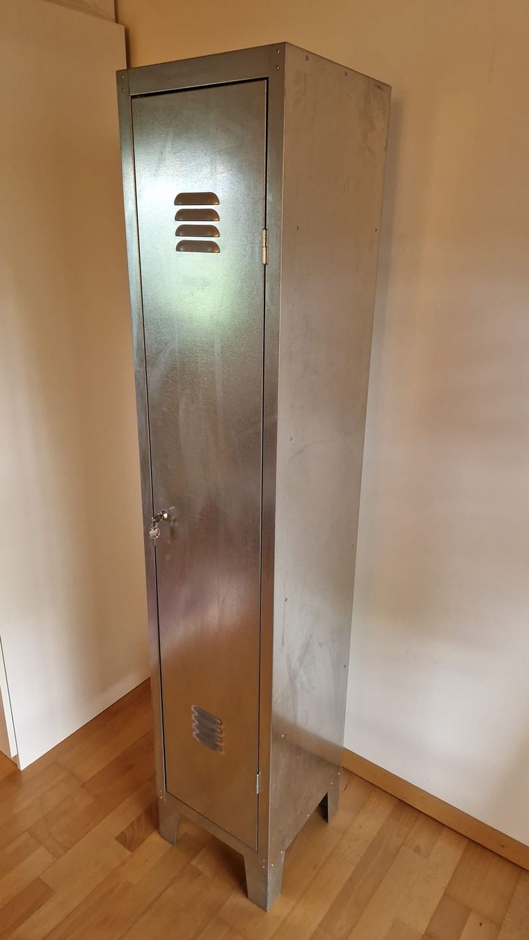 Armadi: Spint Silber – Usato da Grüningen venduto da 2impress