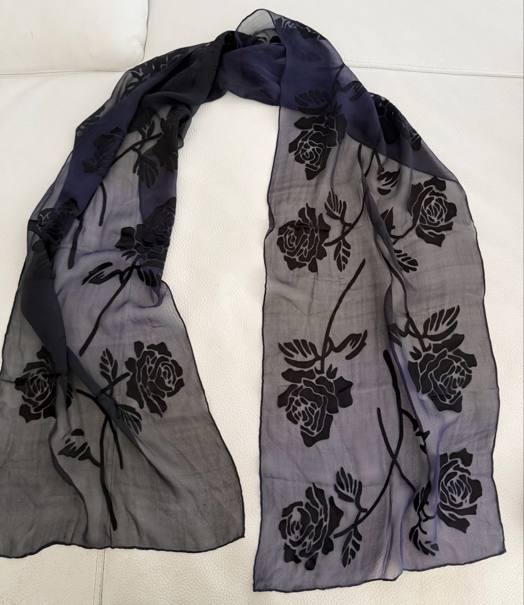 Foulards & écharpes: Seiden Schal 🌸 – D'occasion à Opfikon par Luis144