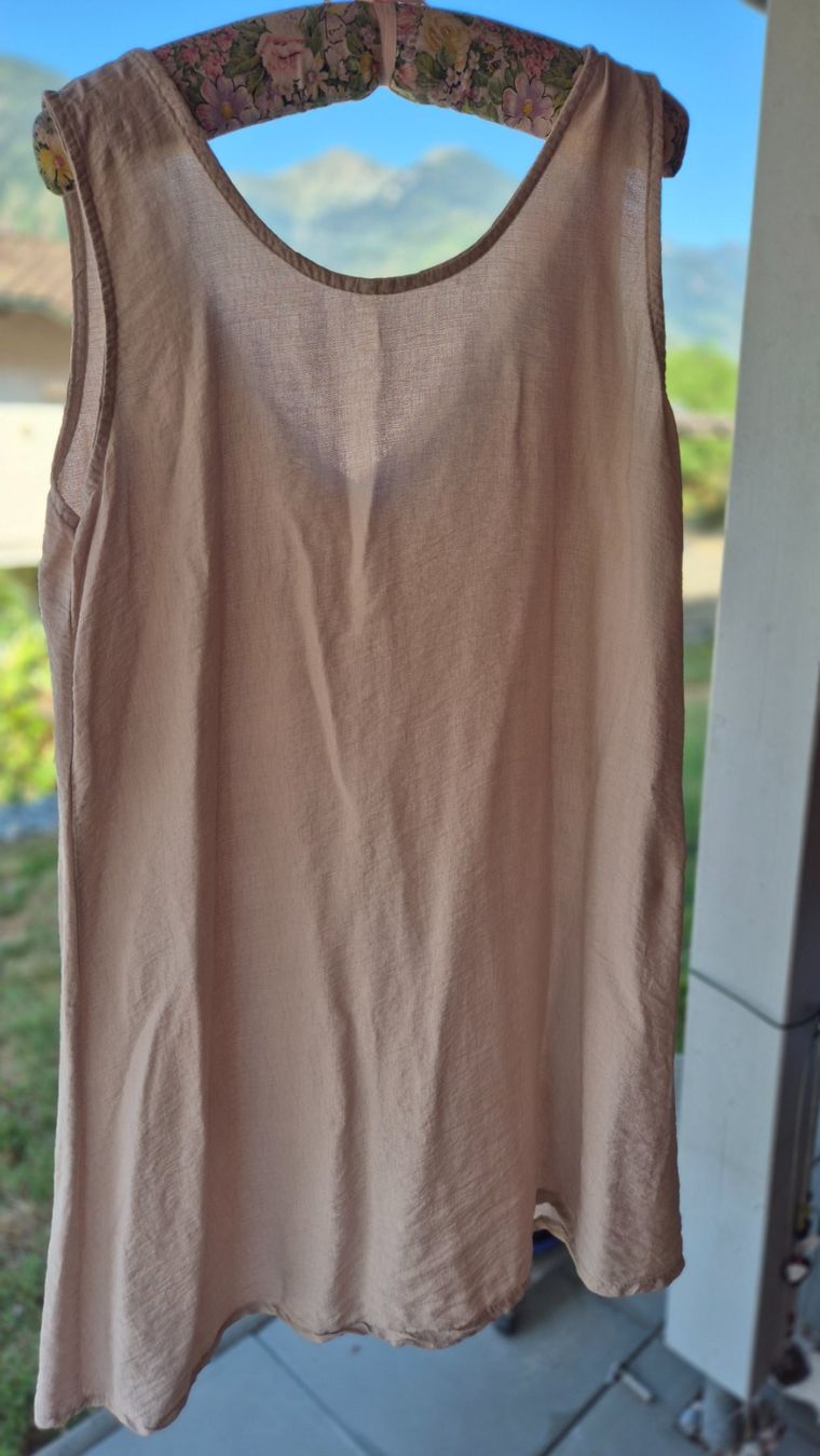 Robes: ABITINO ESTIVO – Neuf (Voir description) à Gordevio par RUBY104 1