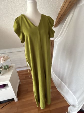 Jumpsuit Damen grün Grösse M neuwertig