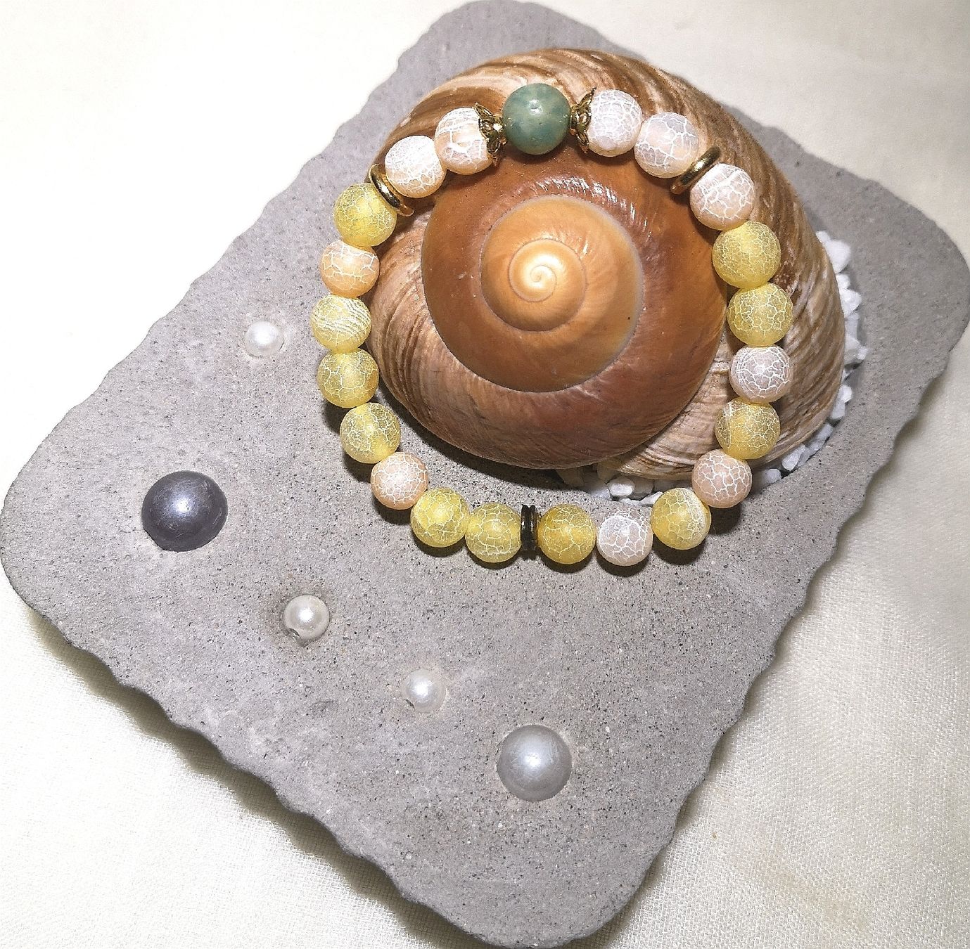 Bracciali & Braccialetti: weiss-gelbe Armk. - Spendenaktion – Nuovo (secondo la descrizione) da Unterkulm venduto da Nachtigall 4
