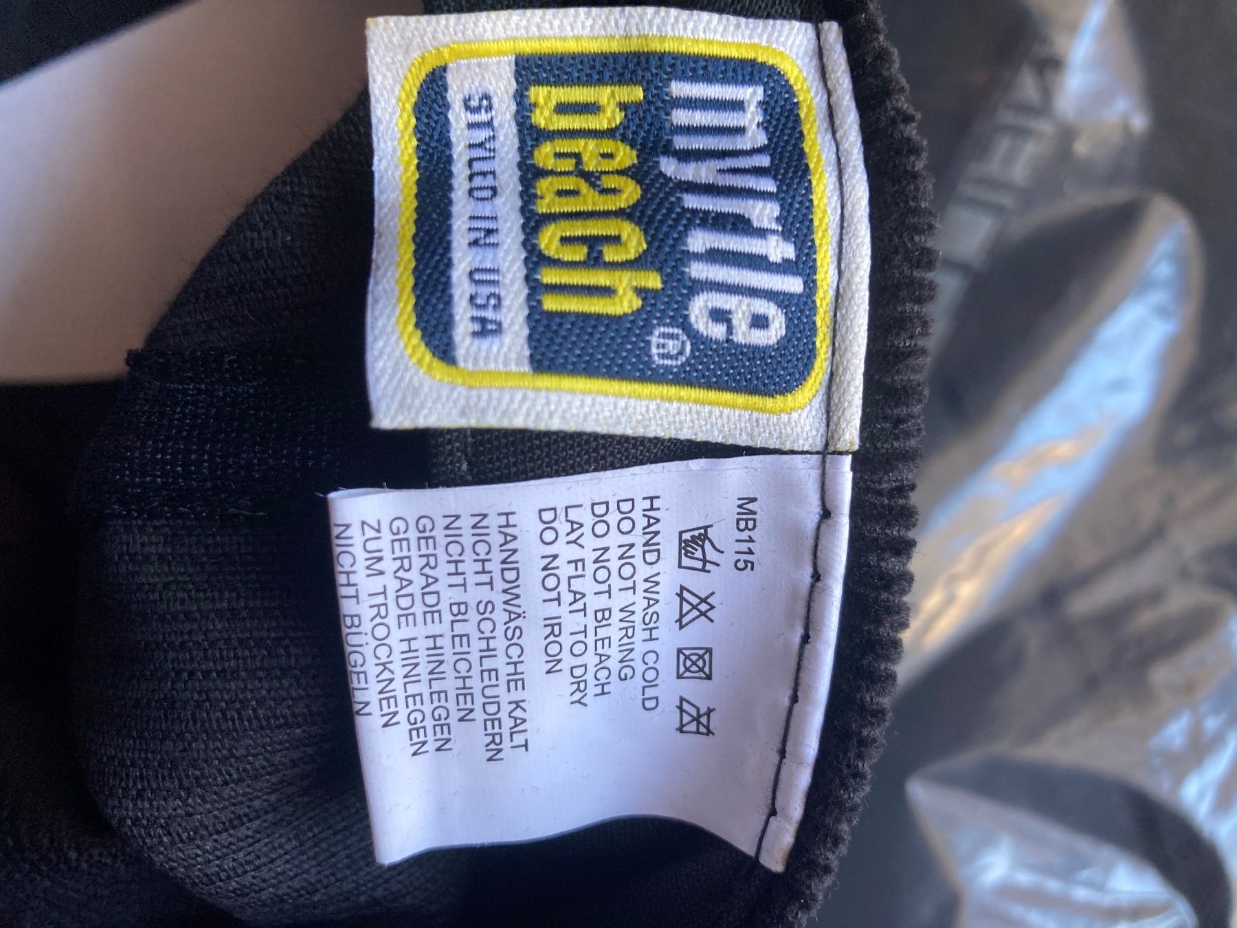 Chapeaux, bonnets & casquettes: Cap Hut Schwarz – Neuf avec emballage d'origine à Aarwangen par to-hirschi 2