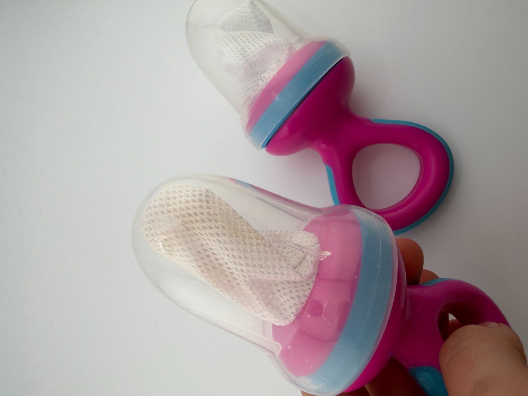 Nuggis & Nuggiketten: 2er Set Fruchtsauger für Babys – Gebraucht aus Riehen von edu_92w7 1