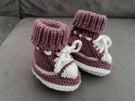 herzige warme Babyfinken, selbstgestrickt