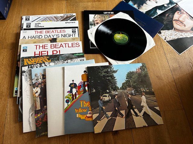 Dischi in vinile: LP Vinyl Beatles Collection Box IT neuwertig – Nuovo (secondo la descrizione) da Steinach venduto da Jaguare1961 1