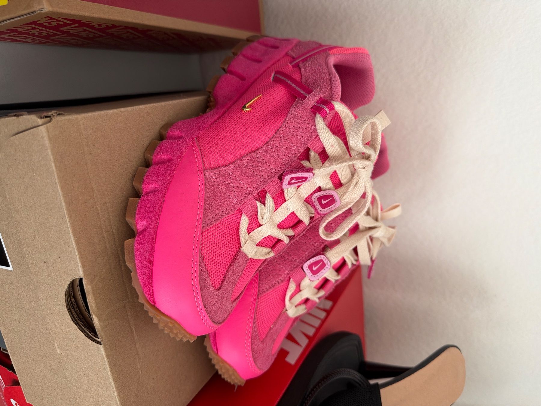 Nike Chaussures hommes: Basket Nike/Jacquemus – Neuf (Voir description) à Lausanne par sor_hsk9