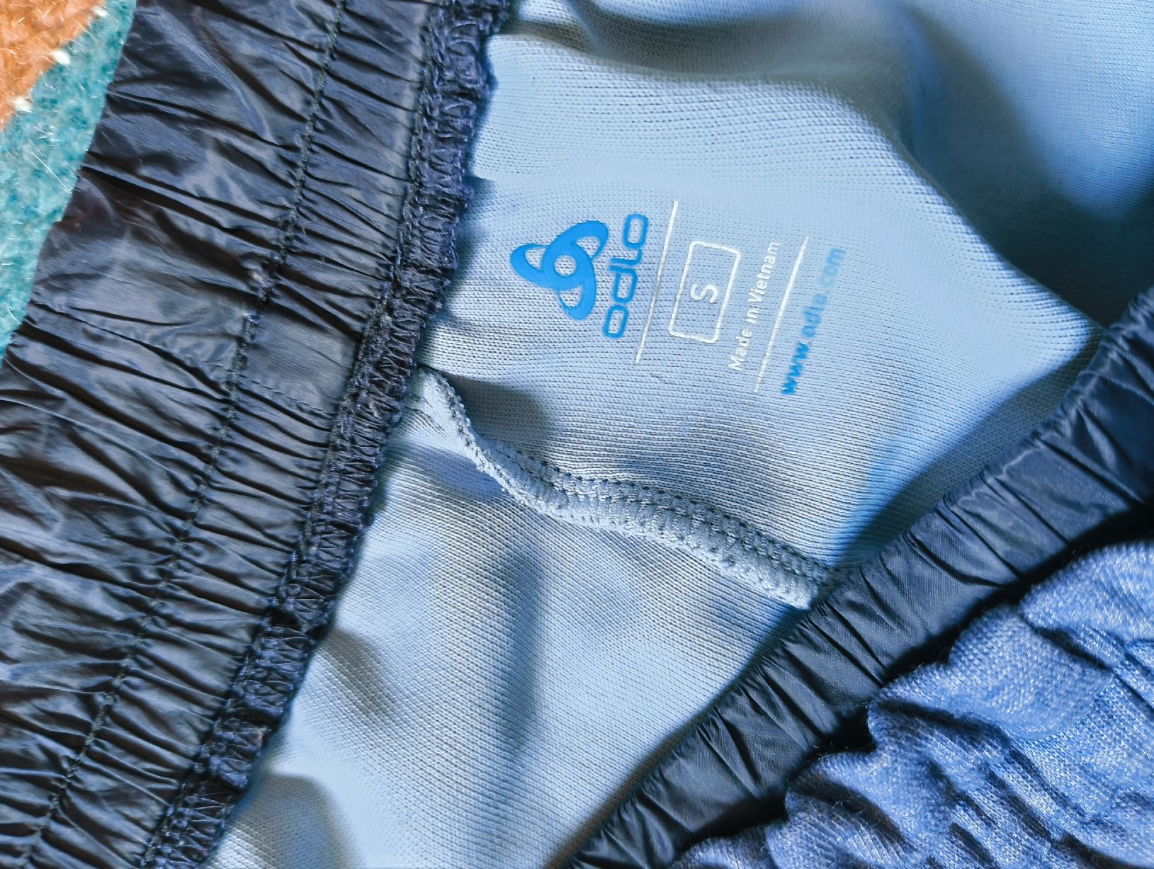 Odlo Pantaloni: Odlo Millennium Linencool Pro Jogginghose S – Usato da Stein am Rhein venduto da DaOhana 4