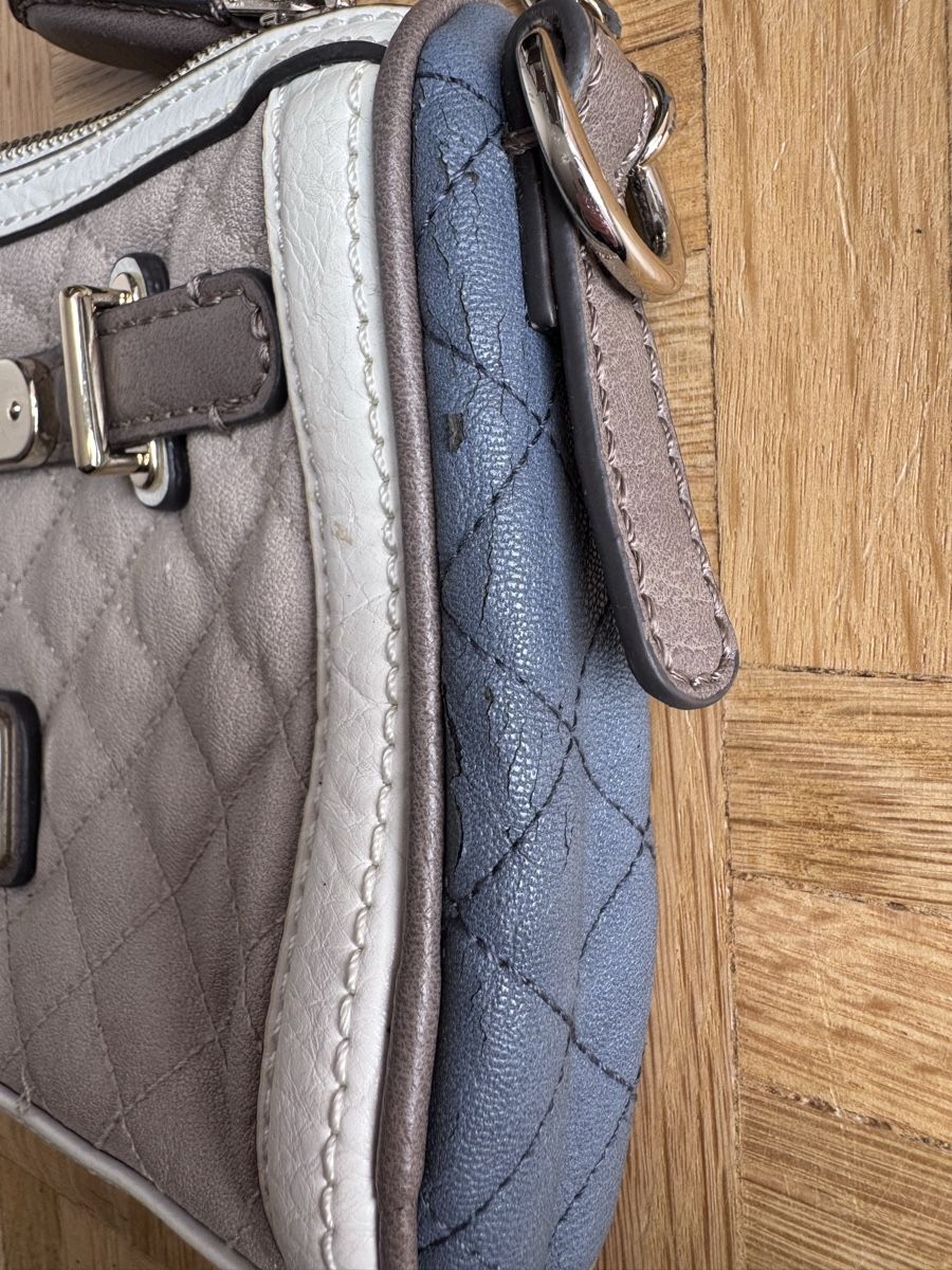 Guess Borse da donna: Guess Handtasche 👜 – Usato da St. Gallen venduto da kara_24 4