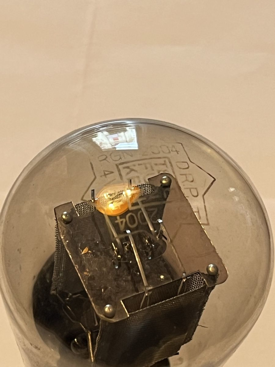 Telefunken Elektronikbauteile: Valvola Telefunken RGN 2004 Mesh Plate  – Gebraucht aus Lugano von Emi.2798 2