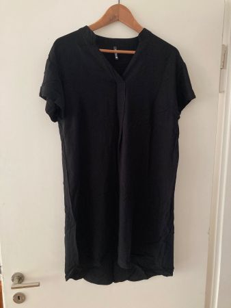 Schwarze Longbluse | Chicorée * Grösse M