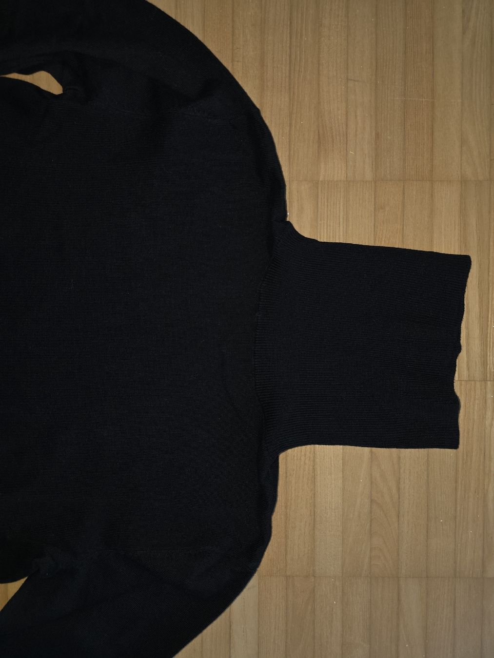 Maglioni & Felpe: Schwarzer Rollkragenpullover, Grösse XS – Usato da St. Gallen venduto da A.W.128 1