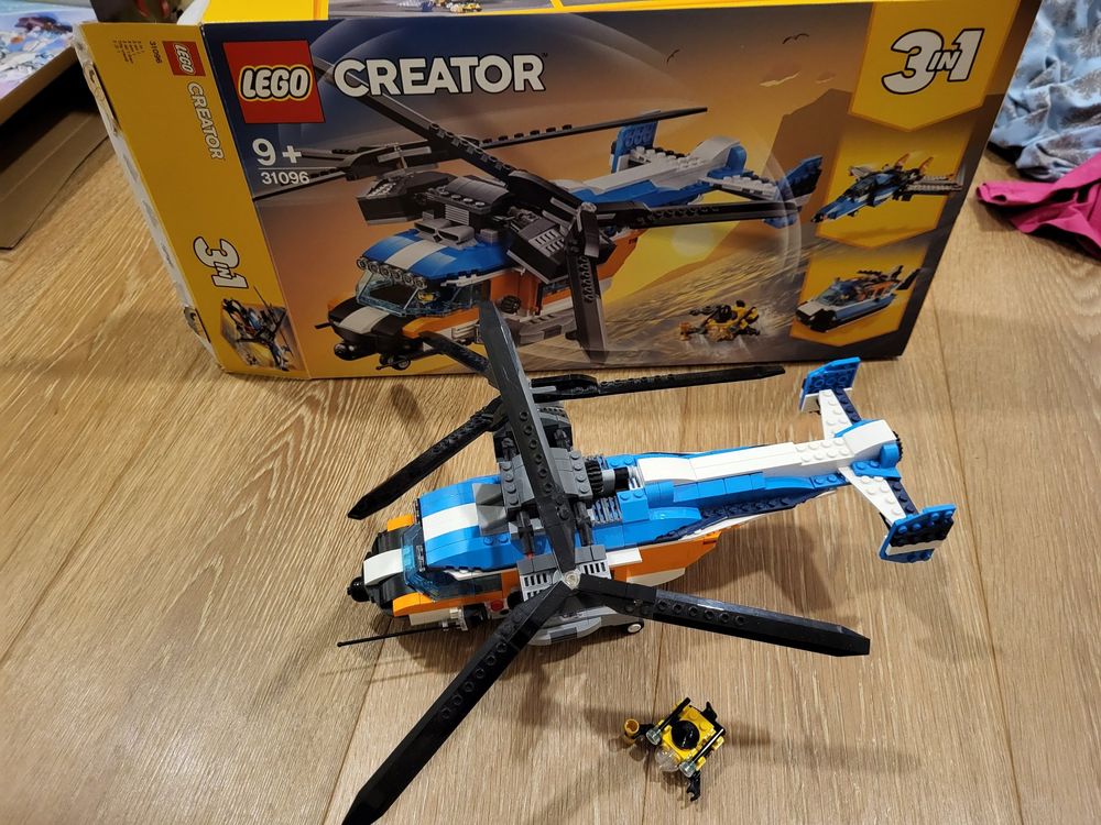 Lego Creator 31096 - Doppelrotor-Hubschrauber