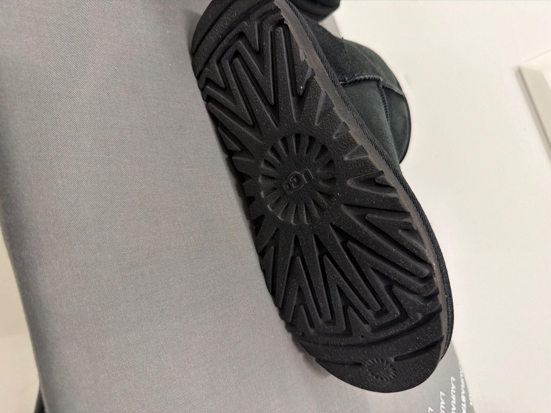 Ugg Chaussures femmes: UGG Boots schwarz Grösse 37 – D'occasion à Tägerwilen par TinaLupu 2