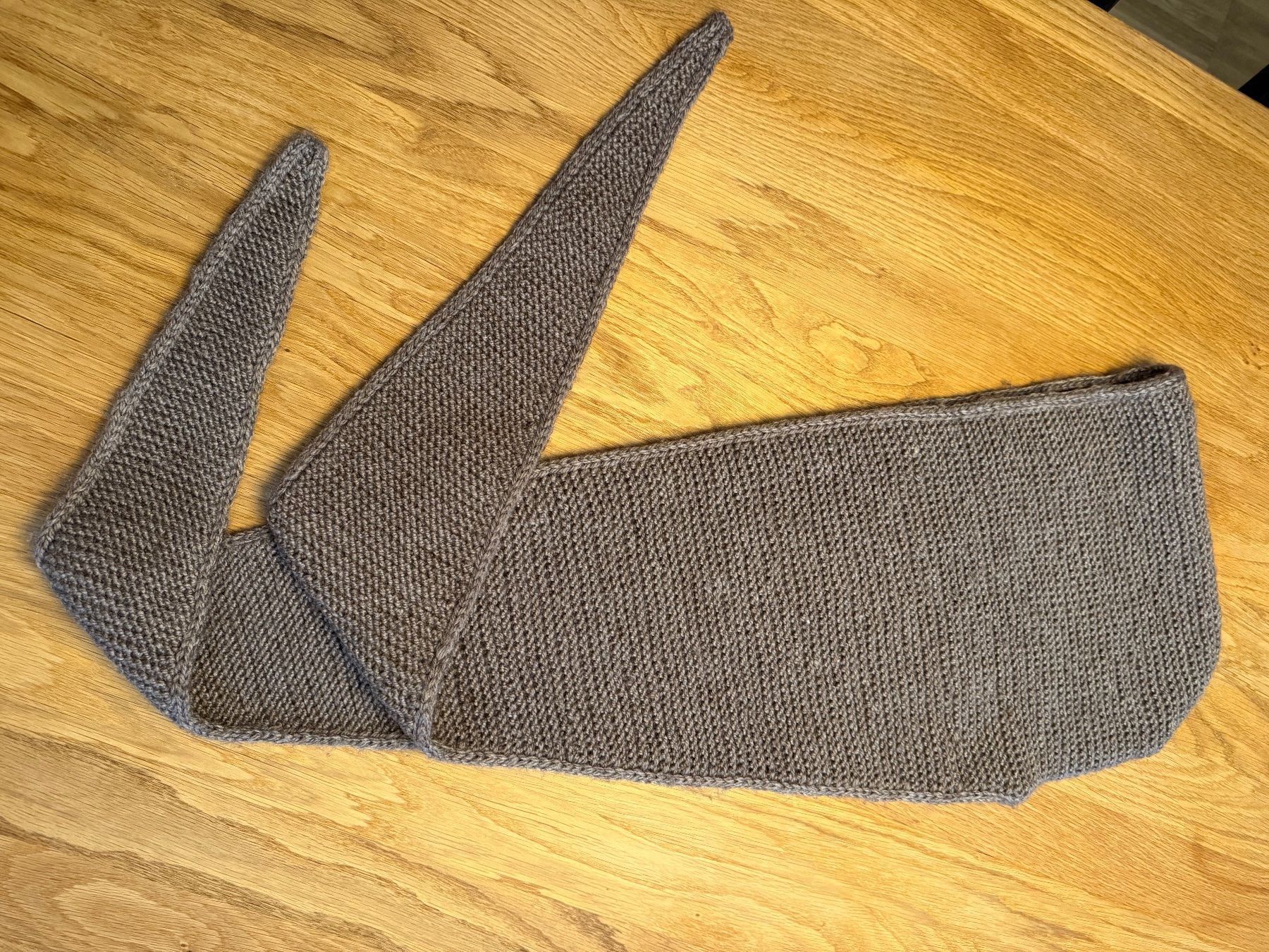 Foulards, Tücher & Schals: Gestrickte Kapuzen Schal – Neu (gemäss Beschreibung) aus Regensdorf von aid_hl7v 3