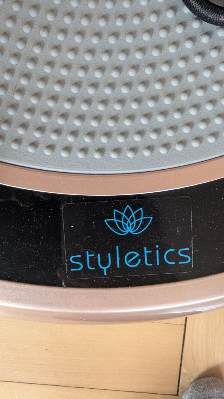 styletics rückentrainer mit vibration Vibration Plate Slim 2017 Styletics with remote control on the wrist NICHER  of the Styletics 2016 (silver) : Amazon.nl: Sports & Outdoors main image 0